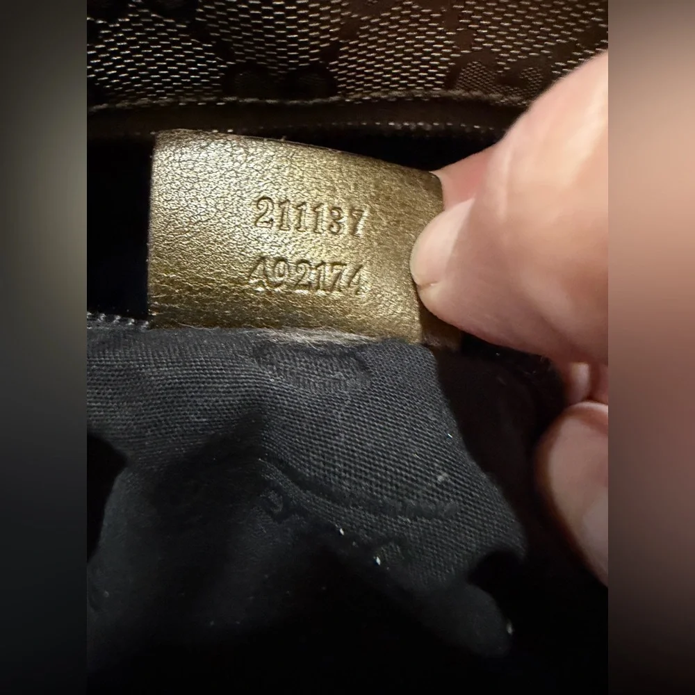 Gucci Metallic Monogram Zip Top Tote Bag - Picture 12 of 14